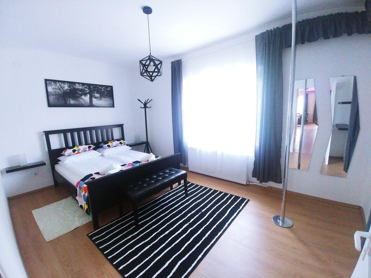 Sarok Apartmanhaz Mako Exterior photo