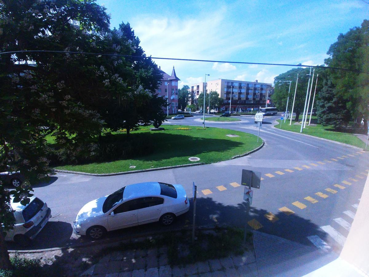 Sarok Apartmanhaz Mako Exterior photo
