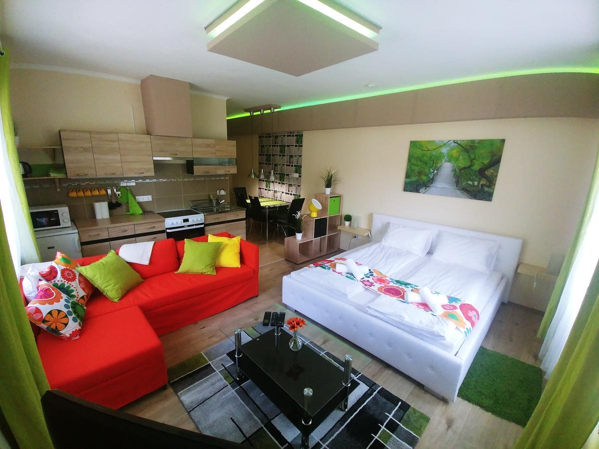 Sarok Apartmanhaz Mako Exterior photo
